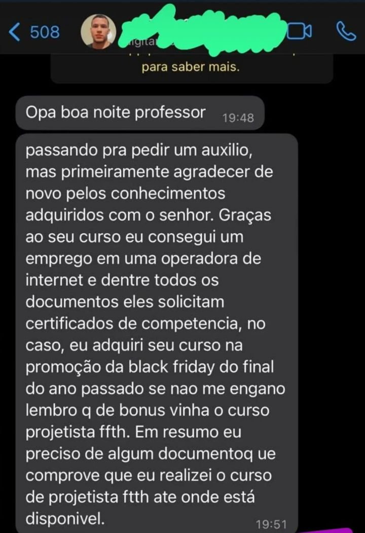 Mensagem de aluno contando que conseguiu emprego numa operadora de internet depois do curso